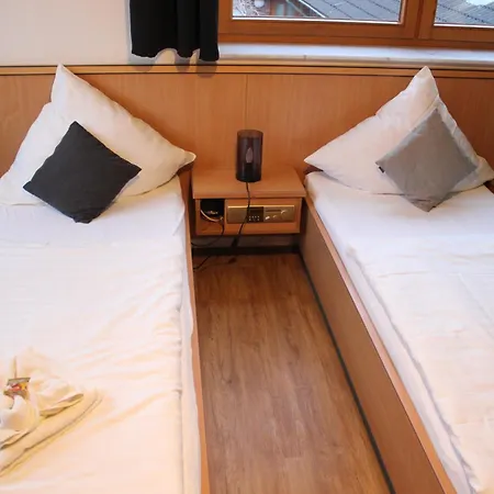 Olympia & Restaurant