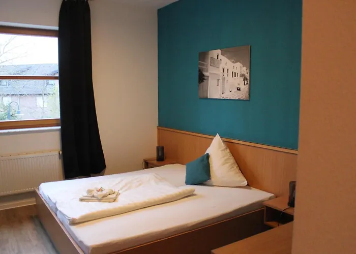 Olympia & Restaurant 3* Inden