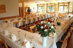 Olympia & Restaurant 3* Inden