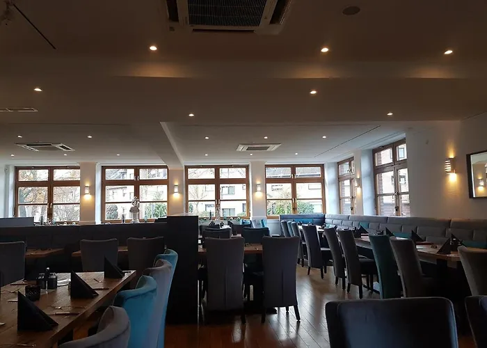Olympia & Restaurant 酒店