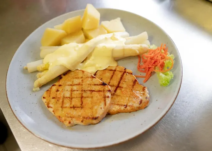 Olympia & Restaurant 酒店